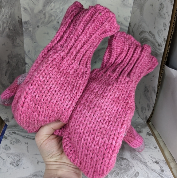 Kyber Hot Pink Dog Mittens, Floppy ears Adult/Older Teen, fleece lining, w/ tags - Picture 4 of 5